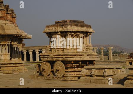 Steinwagen am Vitthala-Tempel, Hampi, UNESCO-Weltkulturerbe, Karnataka, Indien, Asien Stockfoto