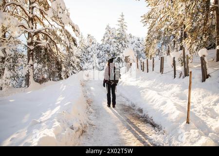 Winterzeit mit großem Schnee in den Bayerischen Alpen, Garmish-Partenkirchen, Deutschland, Europa Stockfoto