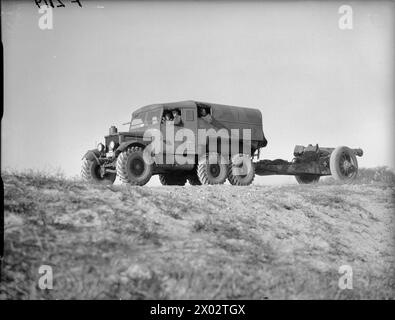 DIE BRITISCHE ARMEE IN FRANKREICH 1940 – Ein Scammell Pioneer schleppt eine 8-Zoll-Haubitze des 1st Heavy Regiment, nahe Calais, 12. Januar 1940 Stockfoto