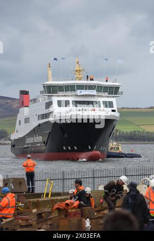 April 2024. Greenock Schottland, Großbritannien. Ferguson Marine startet ihre zweite Fähre „Glen Rosa“, die für Caledonia Maritime Assets Limited gebaut wurde, um die Insel Arran zu bedienen. Gutschrift. Douglas Carr/Alamy Live News Stockfoto