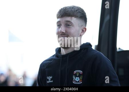 Josh Eccles aus Coventry City kommt vor dem Spiel der Sky Bet Championship im St Mary's Stadium in Southampton an. Bilddatum: Dienstag, 9. April 2024. Stockfoto