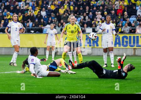 Göteborg, Schweden. April 2024. GÖTEBORG, SCHWEDEN 20240409Schwedens Nummer 11 Stina Blackstenius während des UEFA Women's European Qualifier League A Gruppe A3 zwischen Schweden und Frankreich bei Gamla Ullevi in Göteborg, Schweden am 9. April 2024. Foto: Adam Ihse/TT/Kod 9200 Credit: TT News Agency/Alamy Live News Stockfoto