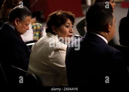 Mexiko-Stadt, Mexiko. April 2024. Gouverneur des mexikanischen Staates Delfina Gomez während des Pressegesprächs des mexikanischen Präsidenten Lopez Obrador im Nationalpalast. (Kreditbild: © Luis Barron/OKULARIS Via ZUMA Press Wire) NUR REDAKTIONELLE VERWENDUNG! Nicht für kommerzielle ZWECKE! Stockfoto