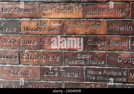 Wall of Fame in der Mathew Street in Liverpool Stockfoto