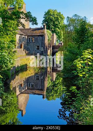 Großbritannien, North Yorkshire, Skipton, Springs Branch Canal bei Mill Bridge. Stockfoto