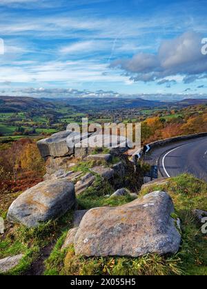 Großbritannien, Derbyshire, Peak District, Blick über Hope Valley von Surprise View. Stockfoto