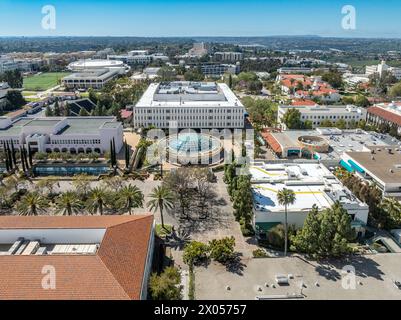 Panoramablick auf die San Diego State University, akkreditierte öffentliche Hochschule mit Centennial plaza, aztec studentenwerk, Stockfoto