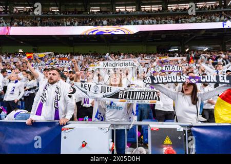 Madrid, Madrid, Spanien. April 2024. Die Fans von Real Madrid im ersten Legspiel der UEFA Champions League zwischen Real Madrid CF und Manchester City im Estadio Santiago Bernabeu am 9. April 2024 in Madrid. (Kreditbild: © Alberto Gardin/ZUMA Press Wire) NUR REDAKTIONELLE VERWENDUNG! Nicht für kommerzielle ZWECKE! Stockfoto