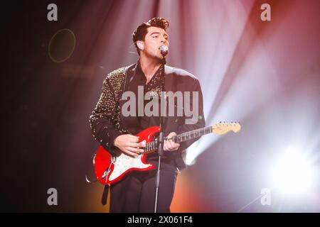 Mailand, Italien. April 2024. Antonio Alex Stash Fiordispino von The Kolors tritt am 3. April 2024 live im Forum Assago in Mailand auf. (Foto: Alessandro Bremec/NurPhoto) Credit: NurPhoto SRL/Alamy Live News Stockfoto