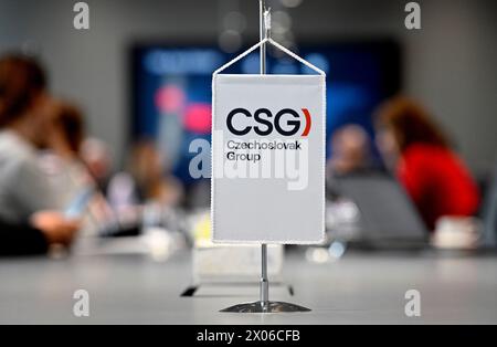 Prag, Tschechische Republik. April 2024. Pressekonferenz der Tschechoslowakischen Gruppe (CSG), einer Industrie- und Technologiegruppe, in Prag, Tschechische Republik, 10. April 2024. Quelle: Katerina Sulova/CTK Photo/Alamy Live News Stockfoto