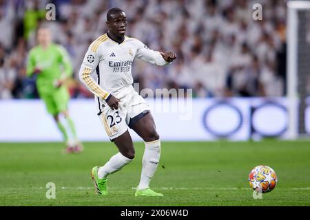 Madrid, Madrid, Spanien. April 2024. Ferland Mendy von Real Madrid CF während des Viertelfinales der UEFA Champions League Fußballspiels zwischen Real Madrid CF und Manchester City FC im Santiago Bernabeu Stadion in Madrid, Spanien, 9. April 2024 (Foto: © Ruben Albarran/ZUMA Press Wire) NUR ZUR REDAKTIONELLEN VERWENDUNG! Nicht für kommerzielle ZWECKE! Stockfoto