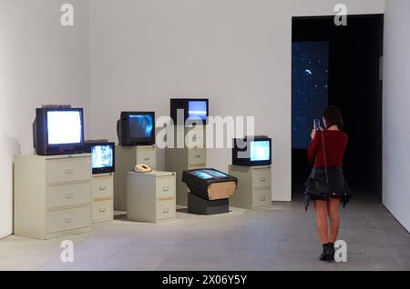 6 TV Dé-Coll/Alter, 1963, Wolf Vostell, Museo Nacional Centro de Arte Reina Sofia, Madrid, Spanien, Europa Stockfoto