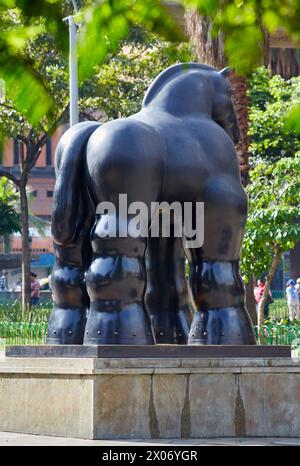 „Caballo“-Skulptur von Fernando Botero, Plaza Fernando Botero, Medellin, Antioquia, Kolumbien, Südamerika Stockfoto