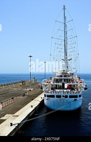 Das Kreuzfahrtschiff Club Med 2 liegt in Arrecife auf der Insel Lanzarote, Kanarische Inseln. Stockfoto