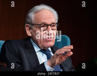 Austin Texas USA, 9. April 2024: BOB WOODWARD, ehemaliger Journalist der Washington Post, spricht über seine Rolle im Watergate-Skandal von 1972 bis 1974, der Präsident Richard Nixon schließlich zum Sturz brachte, während des zweitägigen Trust.News.Democracy. forums on Journalism in der LBJ Presidential Library. Woodward und der ehemalige Kollege der Post Carl Bernstein diskutierten auch über die Herausforderungen, vor denen Journalisten heute im Alter von 24/7 Jahren in Nachrichtenzyklen und sozialen Medien stehen. Quelle: Bob Daemmrich/Alamy Live News Stockfoto