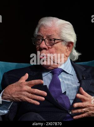 Austin Texas USA, 9. April 2024: Der legendäre ehemalige Journalist der Washington Post, CARL BERNSTEIN, spricht über seine Rolle im Watergate-Skandal von 1972 bis 1974, der Präsident Richard Nixon schließlich stürzte, während des zweitägigen Trust.News.Democracy. forums on Journalism in der LBJ Presidential Library. Bernstein und der ehemalige Post-Kollege Bob Woodward diskutierten auch über die Herausforderungen, denen Journalisten heute im Alter von 24/7 Jahren in den Nachrichten und sozialen Medien gegenüberstehen. Quelle: Bob Daemmrich/Alamy Live News Stockfoto