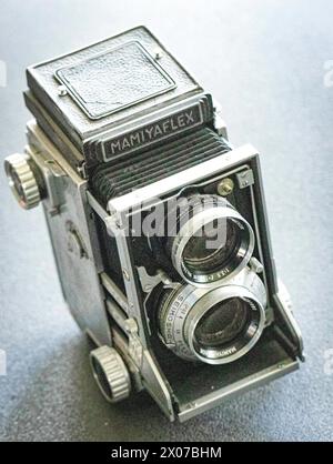 Alte analoge Kamera mit Matrix Stockfoto