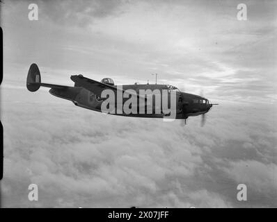 AMERIKANISCHE FLUGZEUGE IM ROYAL AIR FORCE-DIENST 1939–1945: LOCKHEED V-146 VENTURA. - Ventura Mark II, AE939 „SB-C“, von No. 464 Squadron RAAF mit Sitz in Feltwell, Norfolk, im Flug Royal Australian Air Force, 464 Squadron, Royal Air Force, 2 Group Stockfoto