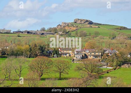 Ein Fernblick auf Almscliffe Crag in der Nähe von Harrogate, North Yorkshire, Großbritannien Stockfoto