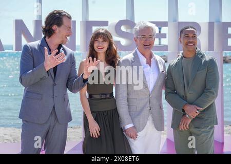 Jonathan Nolan, Ella Purnell, Kyle MacLachlan und Aaron Moten nehmen am „Fallout“-Fotocall während des 7. Canneseries International Festivals am 6. April 2024 in Cannes Teil. Stockfoto