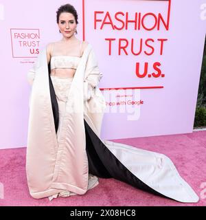 BEVERLY HILLS, LOS ANGELES, KALIFORNIEN, USA – 9. APRIL: Sophia Bush kommt bei den Fashion Trust U.S. Awards 2024 an, die am 9. April 2024 in einer Privatresidenz in Beverly Hills, Los Angeles, Kalifornien, USA, ausgetragen wurden. (Foto: Xavier Collin/Image Press Agency) Stockfoto