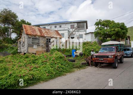 Traditionelles Holzgebäude, Port Elizabeth, Bequia Island, St. Vincent und die Grenadinen, Karibik Stockfoto