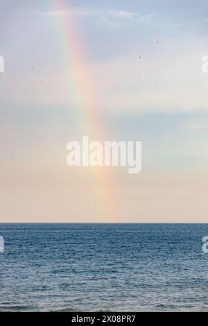 rainbow am Copacabana Strand in Rio de Janeiro, Brasilien. Stockfoto