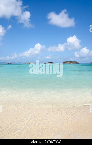 Die Pillories Islands vom L'Ansecoy Kite Beach, Mustique Island, St. Vincent & die Grenadinen, Karibik Stockfoto