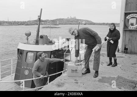 Aktuell 16 - 6 - 1973: Hundert Häuser und ein Mann als vor 20 Jahren war Bjørnsund eine lebendige Gemeinde. Heute ist nur noch eine Person in diesem Fischerdorf übrig. Jetzt wird Bjørnstad ein Touristenziel. Die Leute sind begierig, hier draußen in dieser Einsamkeit ein Haus zu kaufen. Foto: Sverre A. Børretzen / aktuell / NTB ***FOTO NICHT BEARBEITET*** Stockfoto