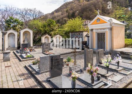 Blick auf den Friedhof Sant Abbondio, Ranzo, Gambarogno im Kanton Tessin, Schweiz Stockfoto