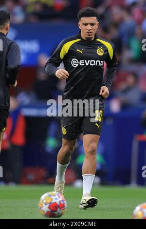 Madrid, Spanien. April 2024. Jadon Sancho von Borussia Dortmund wärmt sich vor dem Spiel der UEFA Champions League in Wanda Metropolitano, Madrid, auf. Der Bildnachweis sollte lauten: Paul Terry/Sportimage Credit: Sportimage Ltd/Alamy Live News Stockfoto