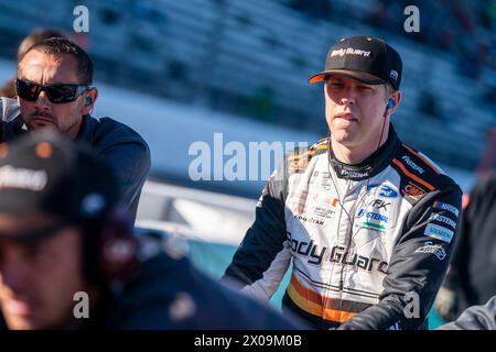 Brad Keselowski geht auf die Rennstrecke, um für den Cook Out 400 in Martinsville, VA, USA, zu trainieren. Stockfoto