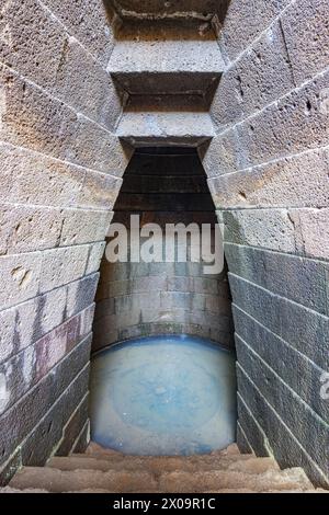 Heiliger Brunnen von Santa Cristina, das größte Meisterwerk der Nuragie. Befindet sich in Paulilatino, Provinz Oristano, Sardinien, Italien Stockfoto