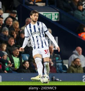 West Bromwich, Großbritannien. April 2024. West Bromwich Albion's Okay Yokuślu in Aktion während des EFL Sky Bet Championship-Spiels zwischen West Bromwich Albion und Rotherham United am 10. April 2024 bei den Hawthorns in West Bromwich, England. Foto von Stuart Leggett. Nur redaktionelle Verwendung, Lizenz für kommerzielle Nutzung erforderlich. Keine Verwendung bei Wetten, Spielen oder Publikationen eines einzelnen Clubs/einer Liga/eines Spielers. Quelle: UK Sports Pics Ltd/Alamy Live News Stockfoto