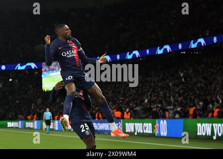 © Julien Mattia/Le Pictorium/MAXPPP - Paris 10/04/2024 Julien Mattia/Le Pictorium - 10/04/2024 - France/Ile-de-France/Paris - but d'Ousmane Dembele pour le PSG lors du quart de Finale de Ligue des Champions entre le PSG et le FC Barcelone au Parc des Princes, le 10 avril 2024 - no va, keine Valeurs actuelles, kein JDD, JDD Out, kein russland, russland Out/10/04/2024 – Frankreich/Ile-de-France (Region)/Paris – Ousmane Dembeles Tor für PSG im Champions-League-Viertelfinale zwischen PSG und FC Barcelona im Parc des Princes am 10. April 2024. Stockfoto