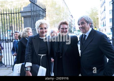 Madrid. Spanien. 20240410, Hubertus von Hohenlohe, Simona Gandolfi, Francesca Thyssen-Bornemisza nimmt am 10. April 2024 in Madrid an der Messe Ira von Furstenberg in der Kirche San Francisco el Grande Teil Stockfoto