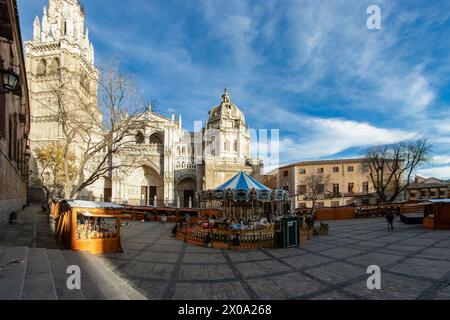 Toledo, Spanien - 17. Dezember 2018: Toledo ist eine antike Stadt auf einem Hügel über den Ebenen von Kastilien-La Mancha. Arabische, jüdische und christliche Denkmäler in Stockfoto