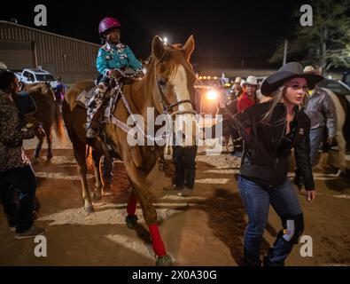 Little Rock, Arkansas, USA. April 2024. RYLEN WILBURD 5 aus Austin, AK, nimmt am Samstag, den 6. April 2024, an den Junior Barrels Teil. (Kreditbild: © Brian Branch Price/ZUMA Press Wire) NUR REDAKTIONELLE VERWENDUNG! Nicht für kommerzielle ZWECKE! Stockfoto