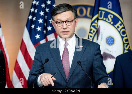 Washington, Usa. April 2024. House Speaker Mike Johnson (R-LA) sprach auf einer Pressekonferenz im US-Kapitol. Quelle: SOPA Images Limited/Alamy Live News Stockfoto