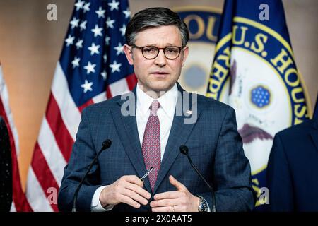 Washington, Usa. April 2024. House Speaker Mike Johnson (R-LA) sprach auf einer Pressekonferenz im US-Kapitol. Quelle: SOPA Images Limited/Alamy Live News Stockfoto