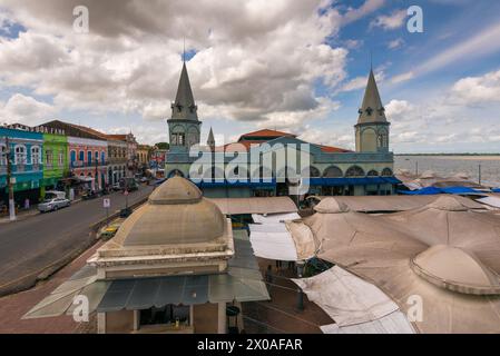 Berühmter Marktplatz Ver o Peso und Fischmarktgebäude in Belem City im Norden Brasiliens Stockfoto