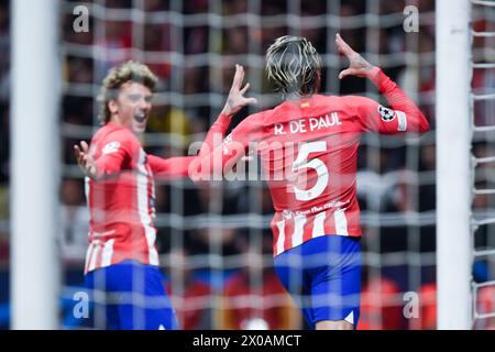 Madrid, Spanien. April 2024. De Paul von Atletico de Madrid feiert das Torspiel im Viertelfinale der UEFA Champions League zwischen Atletico de Madrid und Borussia Dortmund am 10. April 2024 in Madrid. Gustavo Valiente/Xinhua/Alamy Live News Stockfoto