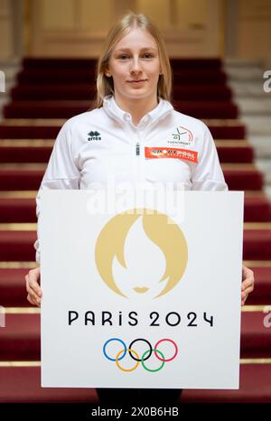 Österreichische Kunstturnerin Charlize Mörz am Mittwoch, 10. April 2024, bei einer Pressekonferenz von Turnsport Austria in Wien. - 20240410 PD4692 Credit: APA-PictureDesk/Alamy Live News Stockfoto