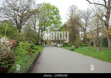 Walkway, Brompton Cemetery, West Brompton, The Royal Borough of Kensington und Chelsea, London, Großbritannien Stockfoto