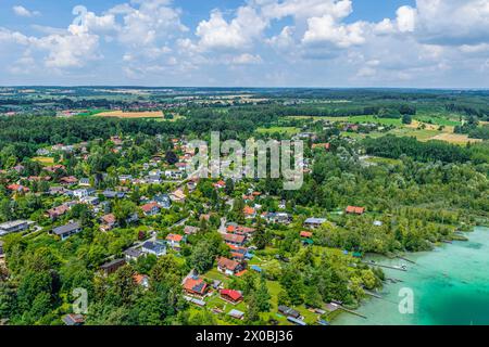 Der Wörter See bei Bachern im oberbayerischen Fünfseenland von oben Stockfoto