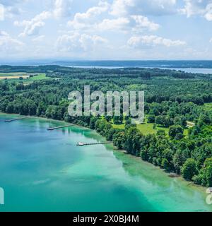 Der Wörter See bei Bachern im oberbayerischen Fünfseenland von oben Stockfoto