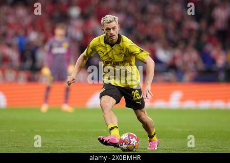 Madrid, Spanien. April 2024. Julian Ryerson von Borussia Dortmund im Viertelfinale der UEFA Champions League 2023/24 zwischen Atletico de Madrid und Borussia Dortmund im Civitas Metropolitano Stadium. Endergebnis: Atletico de Madrid 2:1 Dortmund. (Foto: Federico Titone/SOPA Images/SIPA USA) Credit: SIPA USA/Alamy Live News Stockfoto