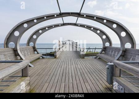 Pier im Dorf Kellenhusen, Schleswig-Holstein, Deutschland, perspektivische Sicht Stockfoto