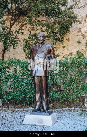 Monaco, Monaco - 20. Januar 2024: Statue von Rainier III., Prinz von Monaco Stockfoto