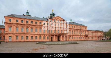 Gartenfassade barocke Dreiflügelanlage Schloss Rastatt, ehemalige Residenz der Markgrafen von Baden-Baden, Rastatt, Baden-Württemberg, Deutschland *** Gartenfassade barocker Dreiflügelanlage Schloss Rastatt, ehemalige Residenz der Markgrafen von Baden Baden Baden, Rastatt, Baden Württemberg, Deutschland Stockfoto